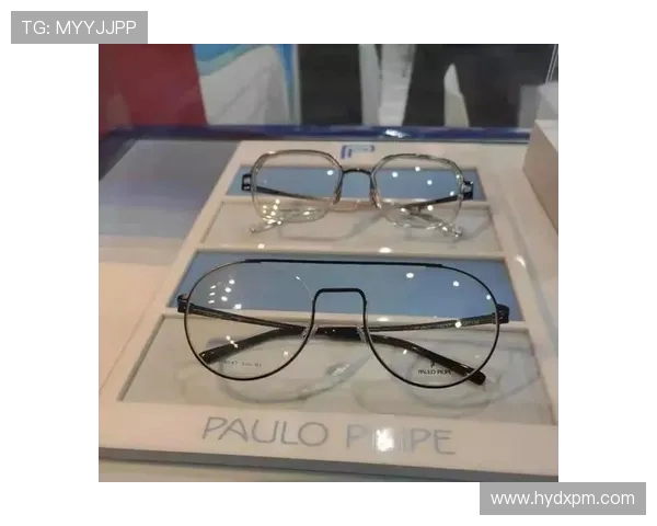 波罗称卡瓦哈尔为心中标杆 喜爱戴略伦特同款潮流眼镜彰显个性