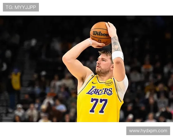 原创湖人消息：老詹或无缘全明星，东契奇急需改变，三方交易方案出炉